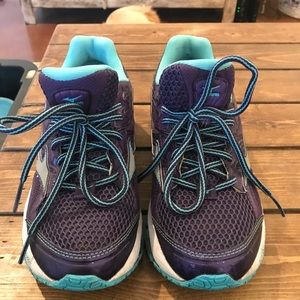 Women's Mizuno Tennis Shoes